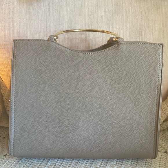 bebe Satchel with crossbody strap brand new never used no blemishes - Picture 3 of 4